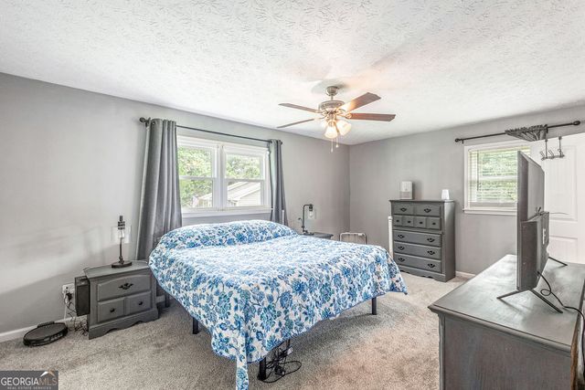 25 Pine Chase Drive, Carrollton, GA 30116