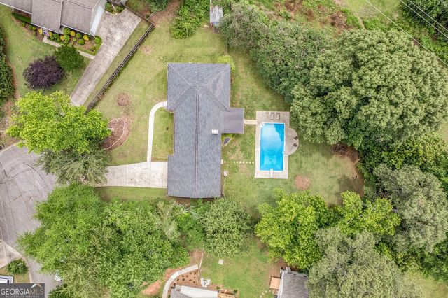 25 Pine Chase Drive, Carrollton, GA 30116