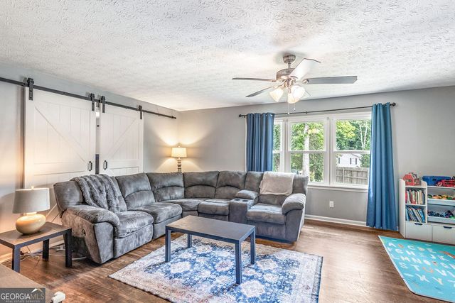 25 Pine Chase Drive, Carrollton, GA 30116