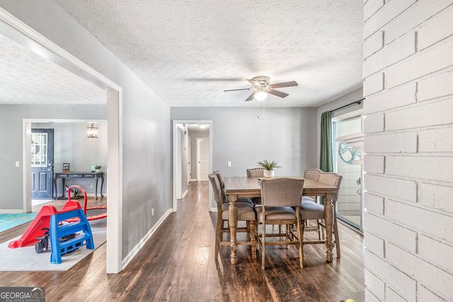 25 Pine Chase Drive, Carrollton, GA 30116