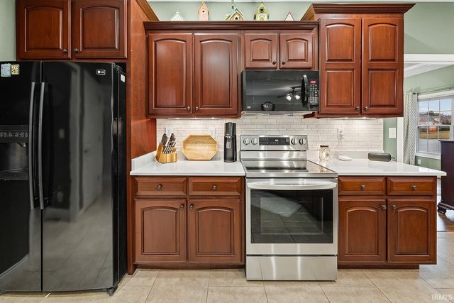 3677 Chesterfield Way, West Lafayette, IN 47906