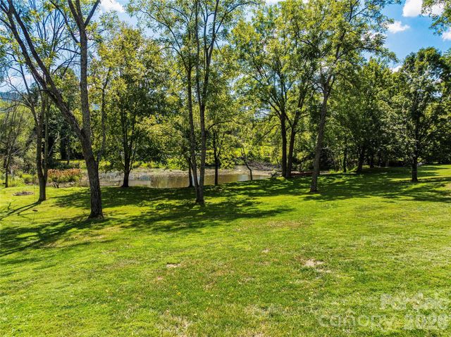 235 White Pine Drive, Fletcher, NC 28732