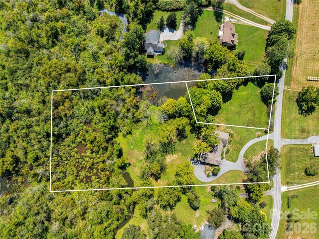 235 White Pine Drive, Fletcher, NC 28732