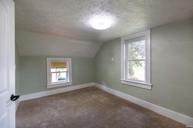 3117 Burr Oak Avenue, Elkhart, IN 46517
