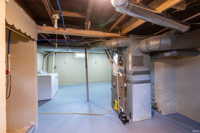 3117 Burr Oak Avenue, Elkhart, IN 46517