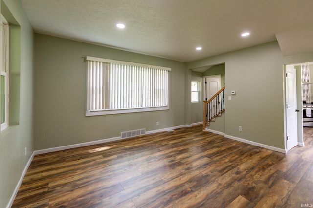 3117 Burr Oak Avenue, Elkhart, IN 46517