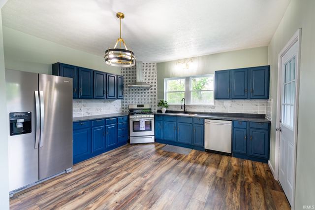 3117 Burr Oak Avenue, Elkhart, IN 46517