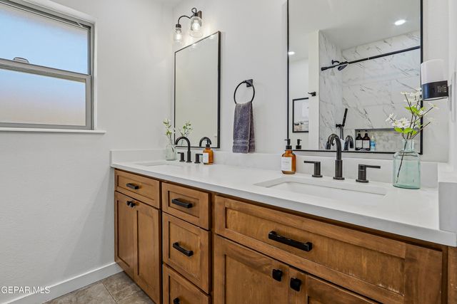 10605 CAUSEWAY Drive, El Paso, TX 79935