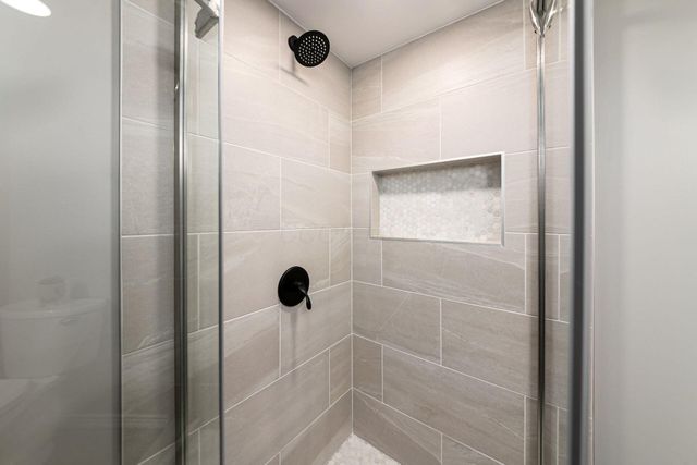 405 E Jenkins Avenue, Columbus, OH 43207