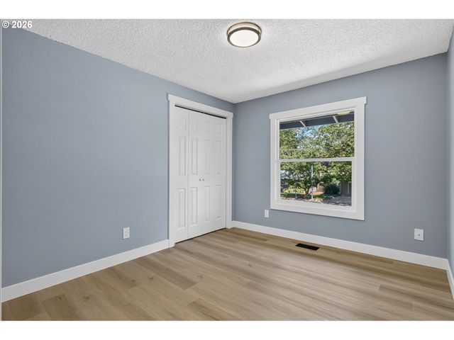 5685 Sw 207TH Ave, Beaverton, OR 97078