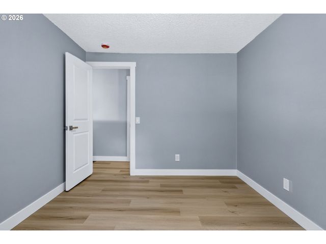 5685 Sw 207TH Ave, Beaverton, OR 97078
