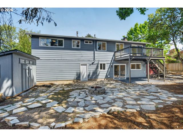 5685 Sw 207TH Ave, Beaverton, OR 97078