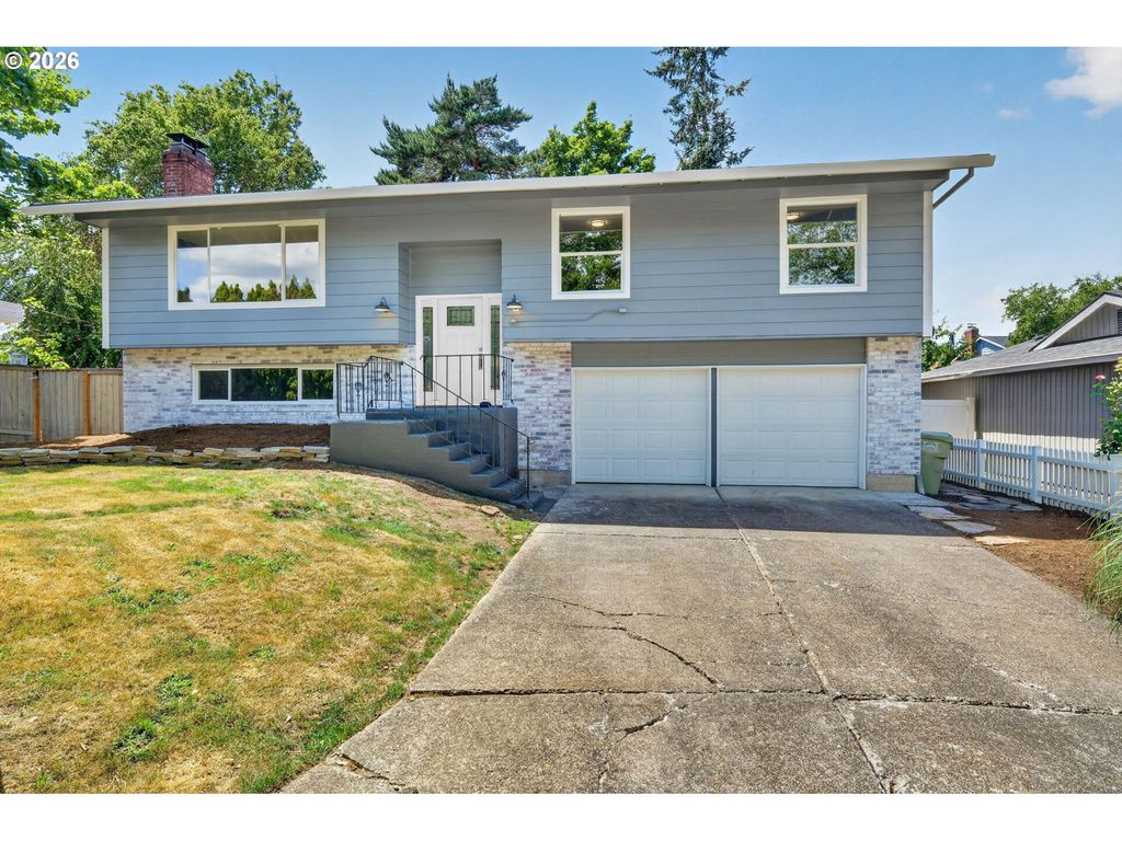 5685 Sw 207TH Ave, Beaverton, OR 97078