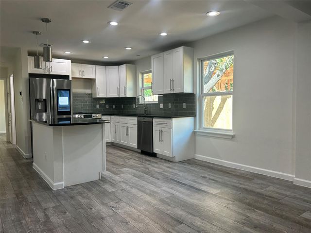 908 Plateau CIR, Austin, TX 78745