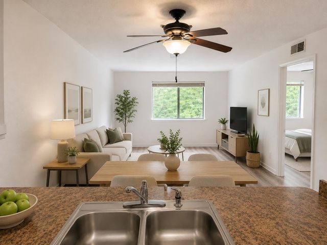 3555 Highway 544 Opas Apt 18D, Conway, SC 29526