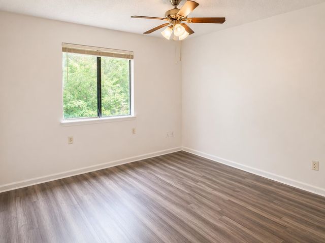 3555 Highway 544 Opas Apt 18D, Conway, SC 29526
