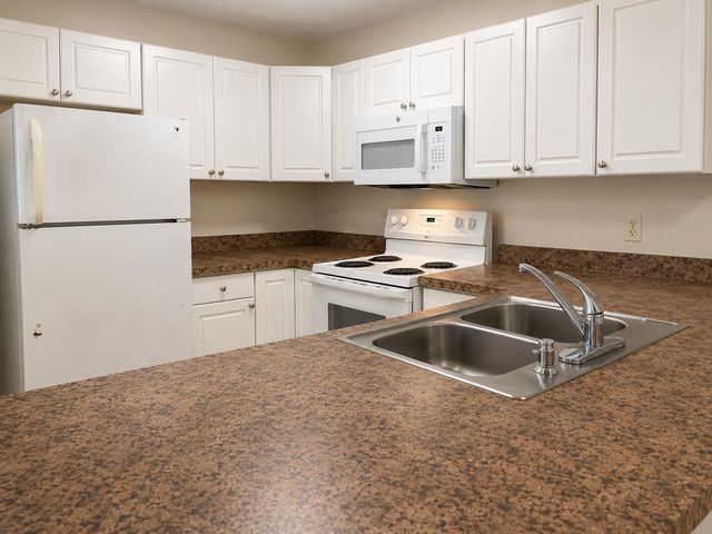3555 Highway 544 Opas Apt 18D, Conway, SC 29526