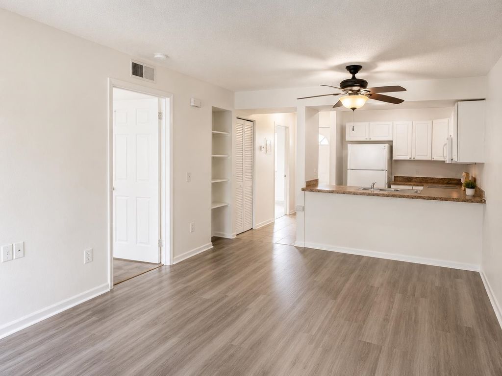 3555 Highway 544 Opas Apt 18D, Conway, SC 29526 — photo 4