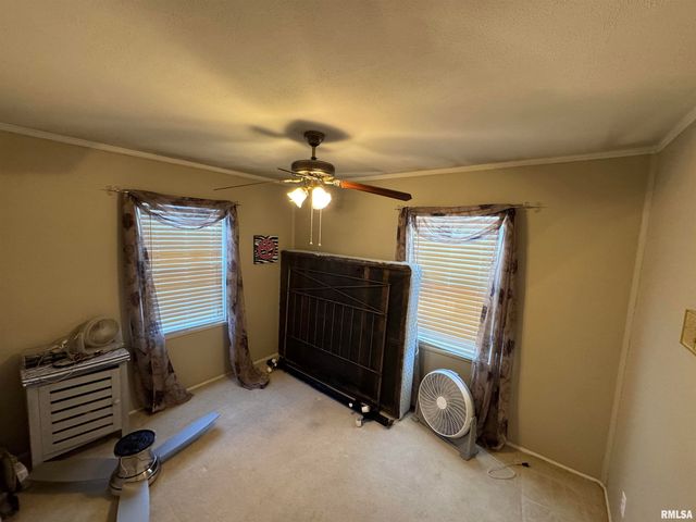 2214 W OVERBROOK Drive, Peoria, IL 61604