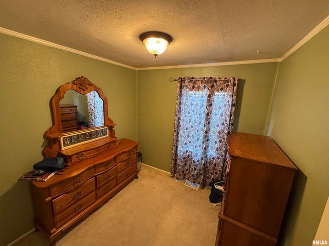 2214 W OVERBROOK Drive, Peoria, IL 61604