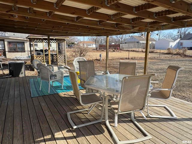 2214 W OVERBROOK Drive, Peoria, IL 61604