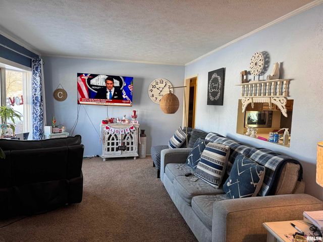 2214 W OVERBROOK Drive, Peoria, IL 61604