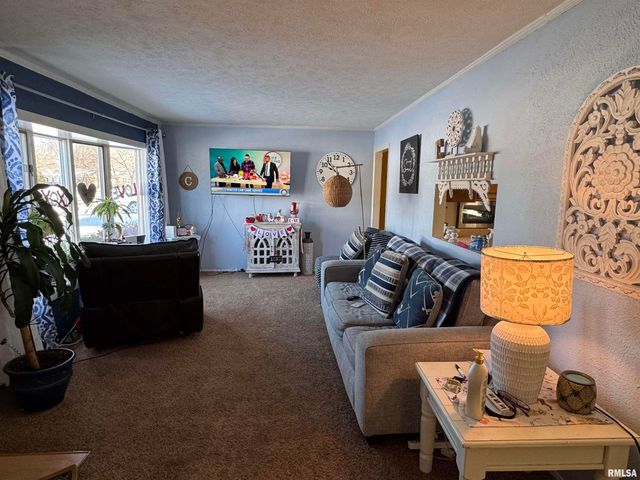 2214 W OVERBROOK Drive, Peoria, IL 61604