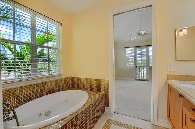 503 N MALLORY Circle, Delray Beach, FL 33483