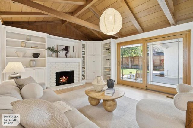 822 Amber Lane, Los Altos, CA 94024