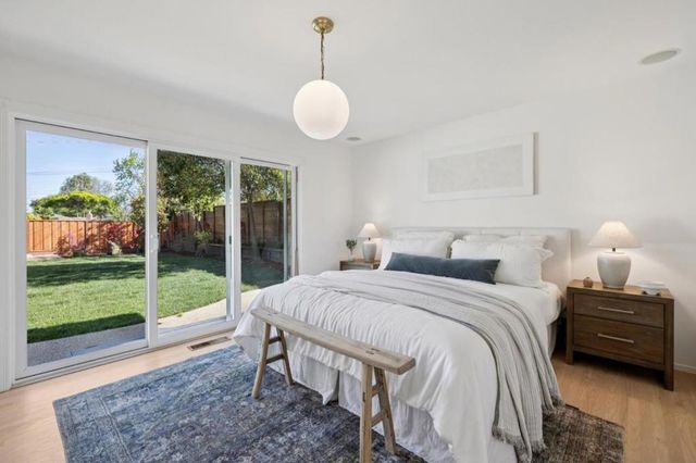 822 Amber Lane, Los Altos, CA 94024