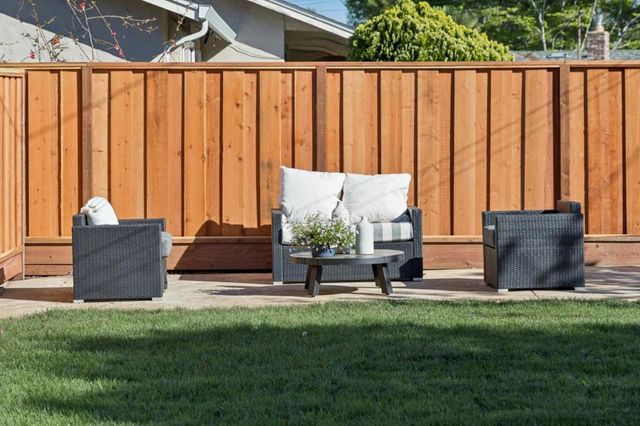 822 Amber Lane, Los Altos, CA 94024