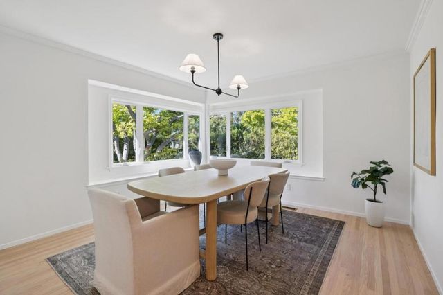 822 Amber Lane, Los Altos, CA 94024