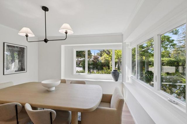 822 Amber Lane, Los Altos, CA 94024