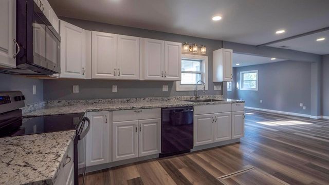 3746 Highway 13, Wisconsin Dells, WI 53965