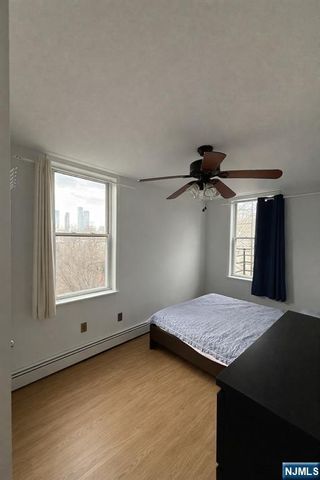 234 6th Street 10, Jersey City, NJ 07302