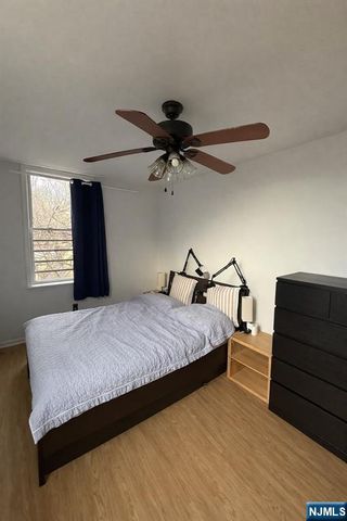 234 6th Street 10, Jersey City, NJ 07302