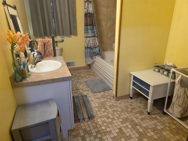 10185 S Tall Oak Trail, Grant, MI 49327