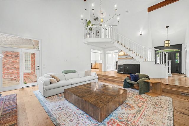 1801 El Contento Circle, Bentonville, AR 72712