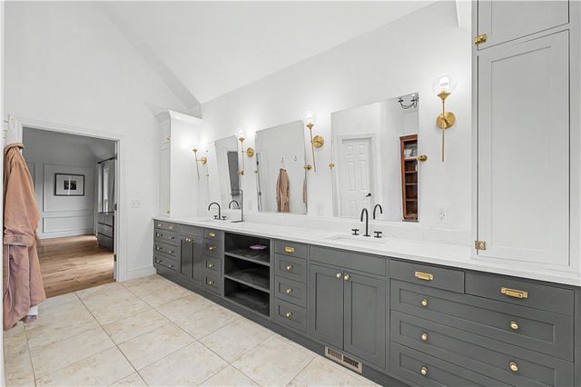 1801 El Contento Circle, Bentonville, AR 72712