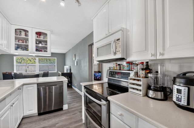 1321 Wyndcliff Drive, Wellington, FL 33414