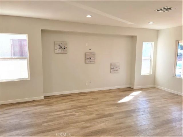7040 3rd, Los Angeles, CA 90043
