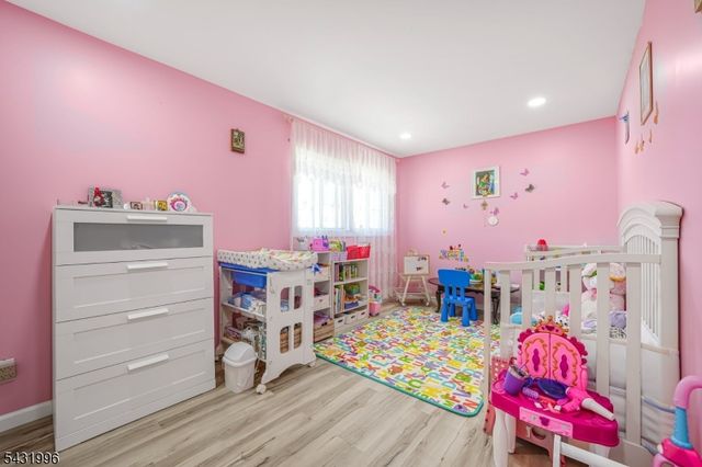 292 Summerhill Rd, East Brunswick Twp., NJ 08816