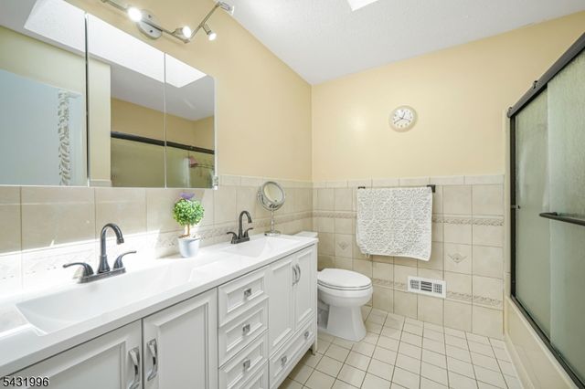 292 Summerhill Rd, East Brunswick Twp., NJ 08816