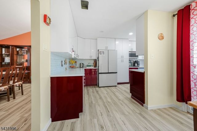 292 Summerhill Rd, East Brunswick Twp., NJ 08816