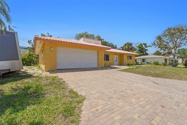 1613 IDLE LANE, Sarasota, FL 34231