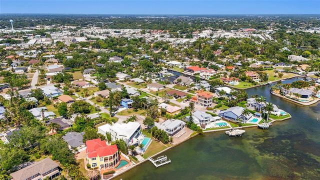 1613 IDLE LANE, Sarasota, FL 34231