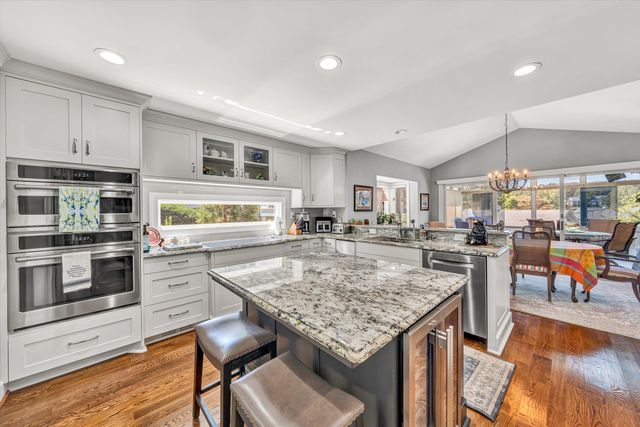 253 Island Green DR, Penhook, VA 24137