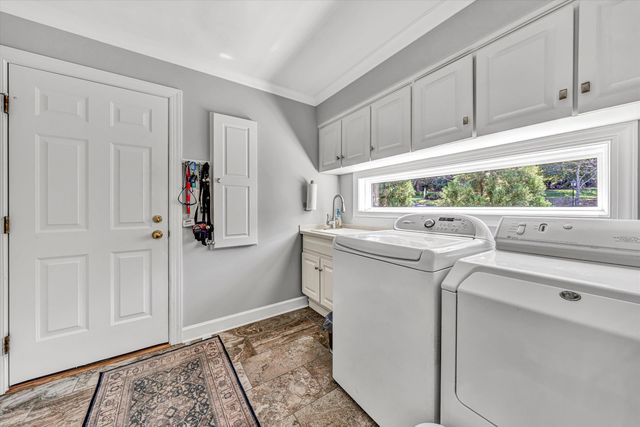 253 Island Green DR, Penhook, VA 24137