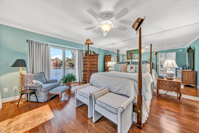 253 Island Green DR, Penhook, VA 24137