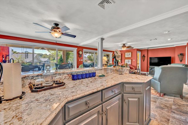 253 Island Green DR, Penhook, VA 24137